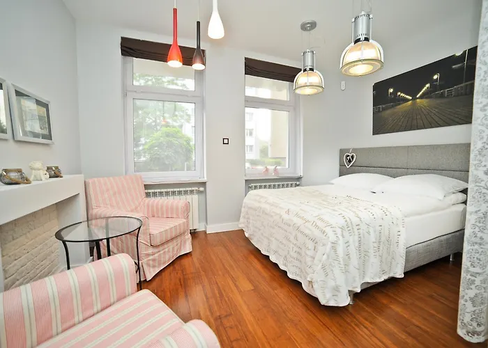 Amber Apartment By Grand Apartments
